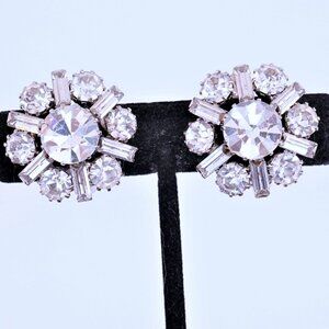 Vintage 1950s Starburst Clear Rhinestone Clip On Earrings